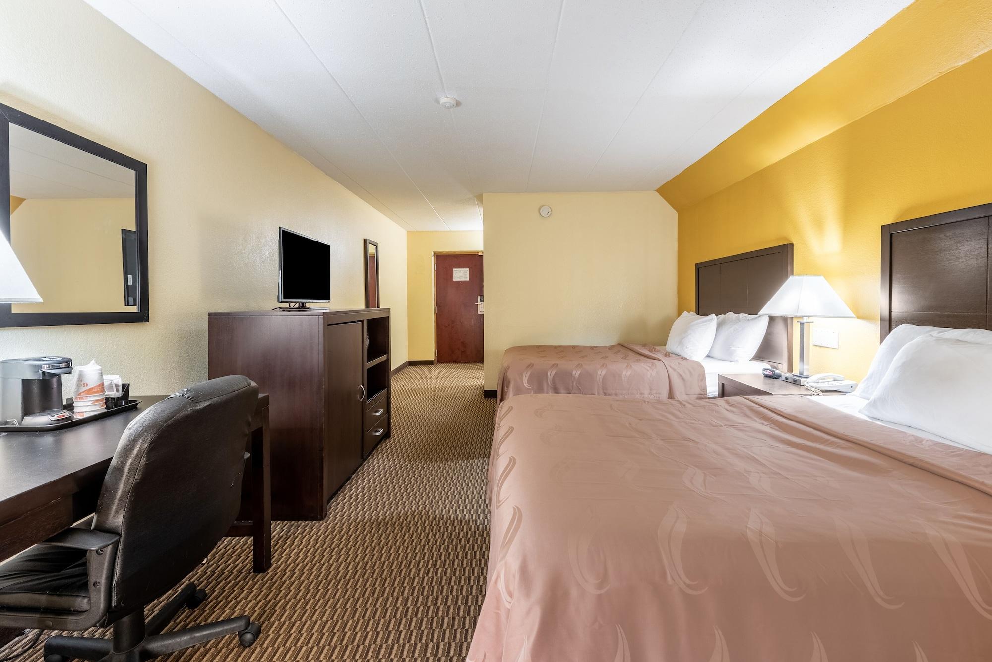 Quality Inn & Suites Cincinnati Exteriör bild