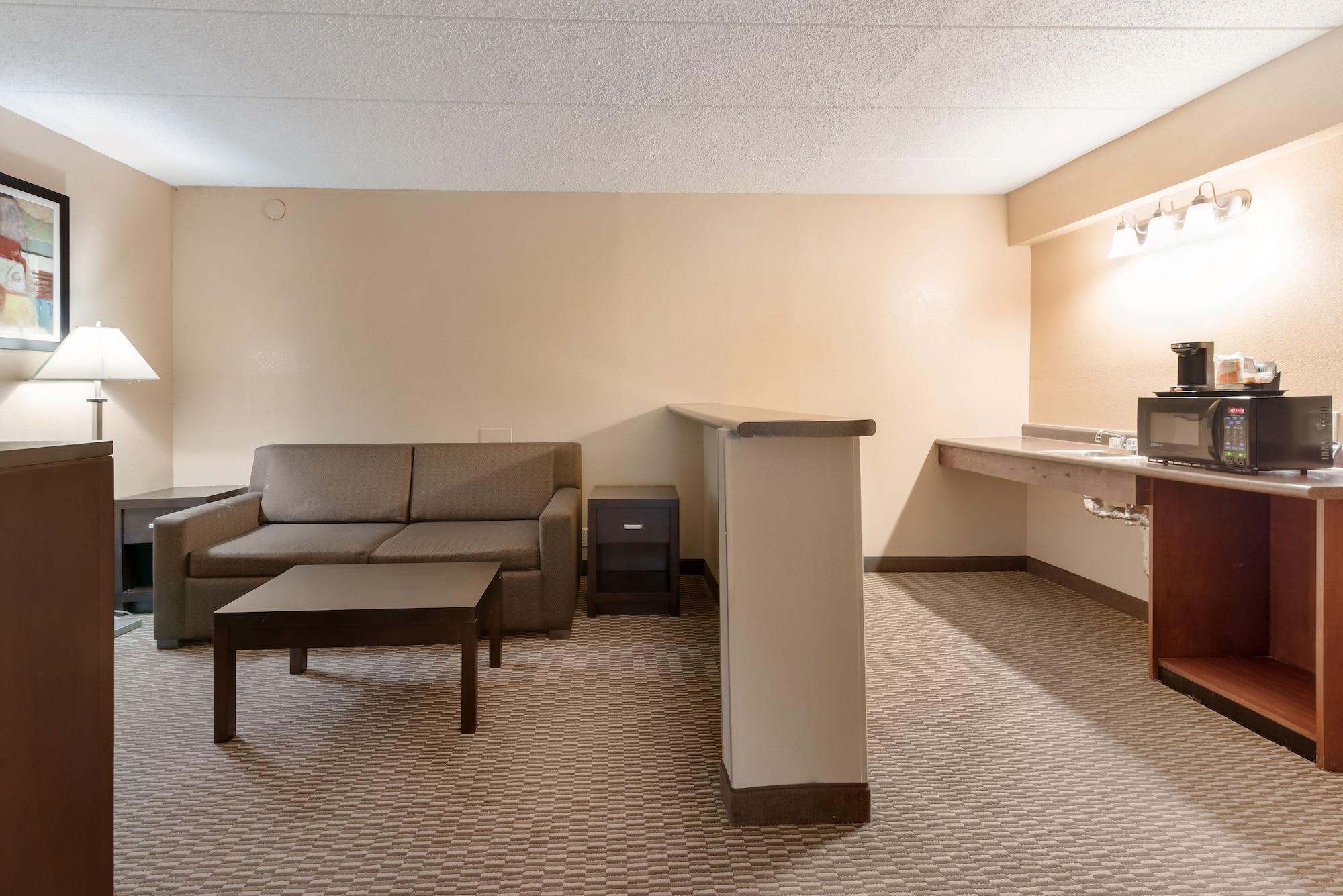 Quality Inn & Suites Cincinnati Exteriör bild