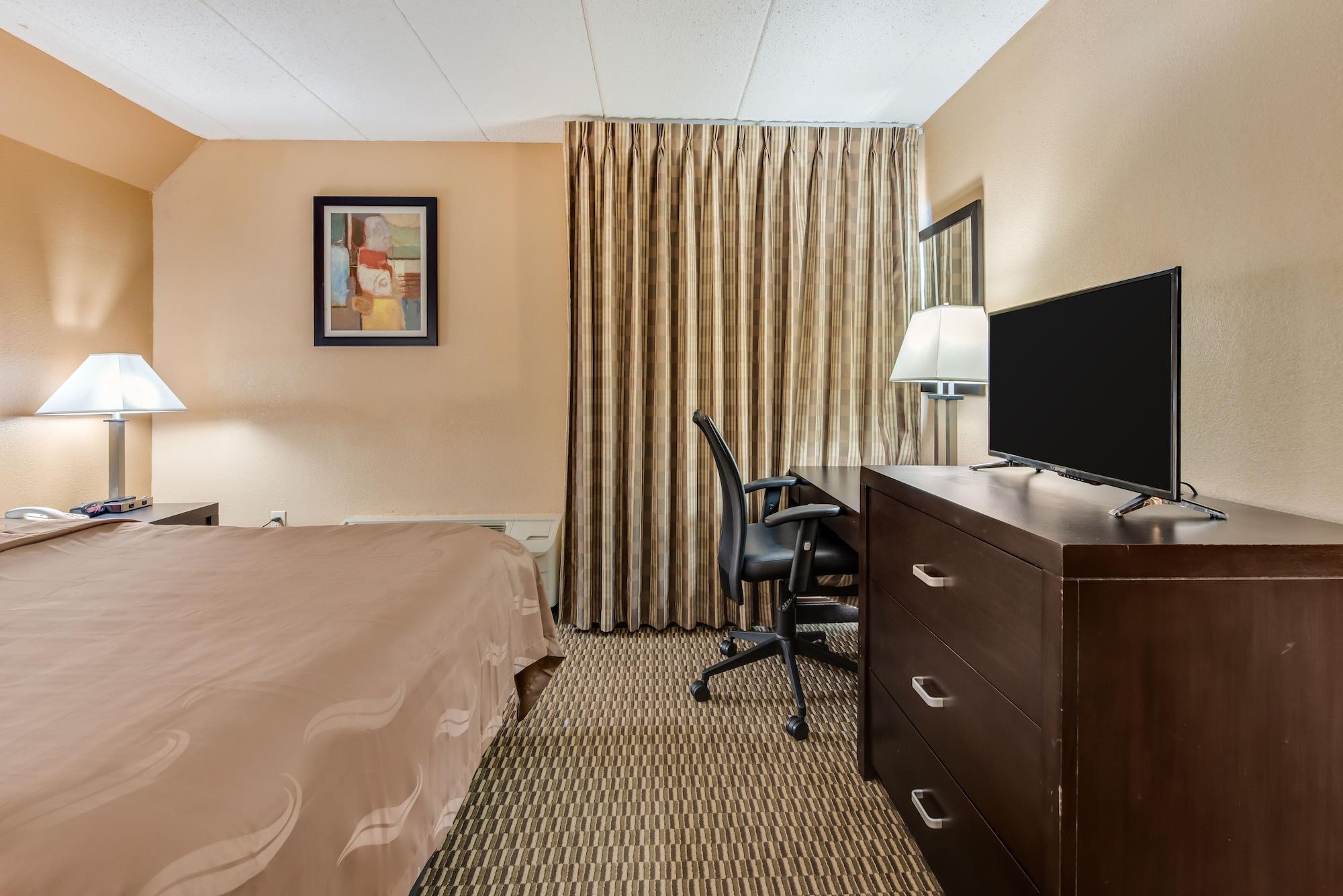 Quality Inn & Suites Cincinnati Exteriör bild