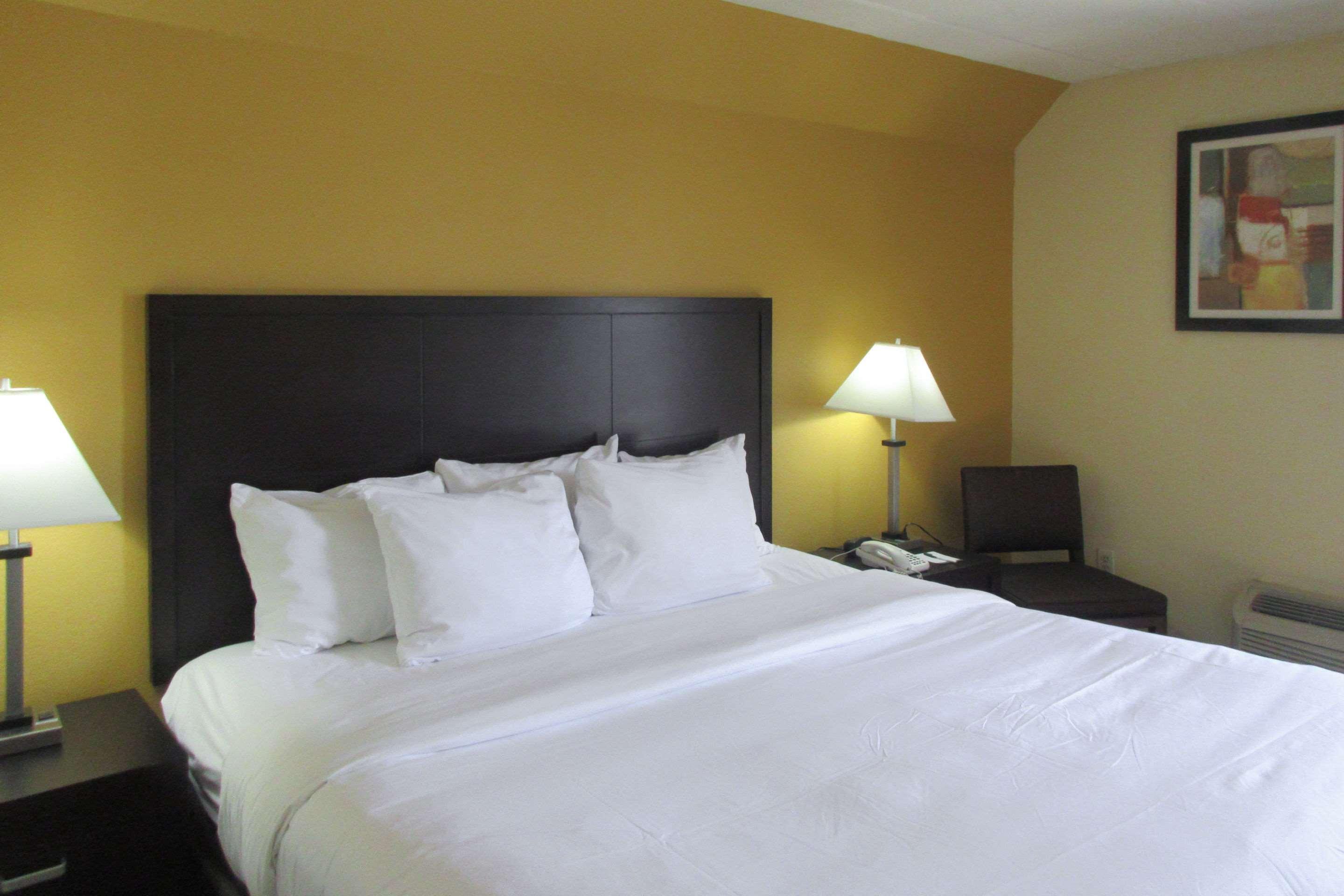 Quality Inn & Suites Cincinnati Exteriör bild